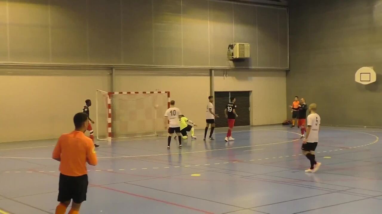 J3 Top Buts