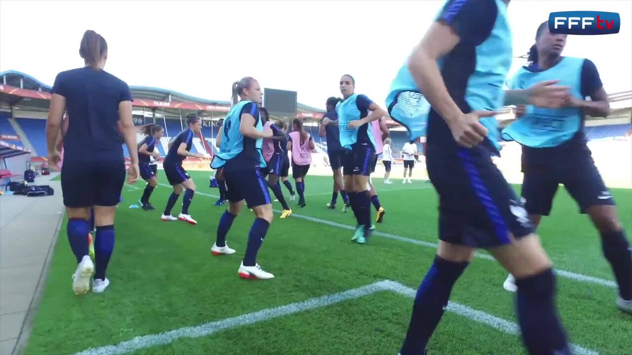 Euro 2017 avec les Bleues sur le terrain du match !