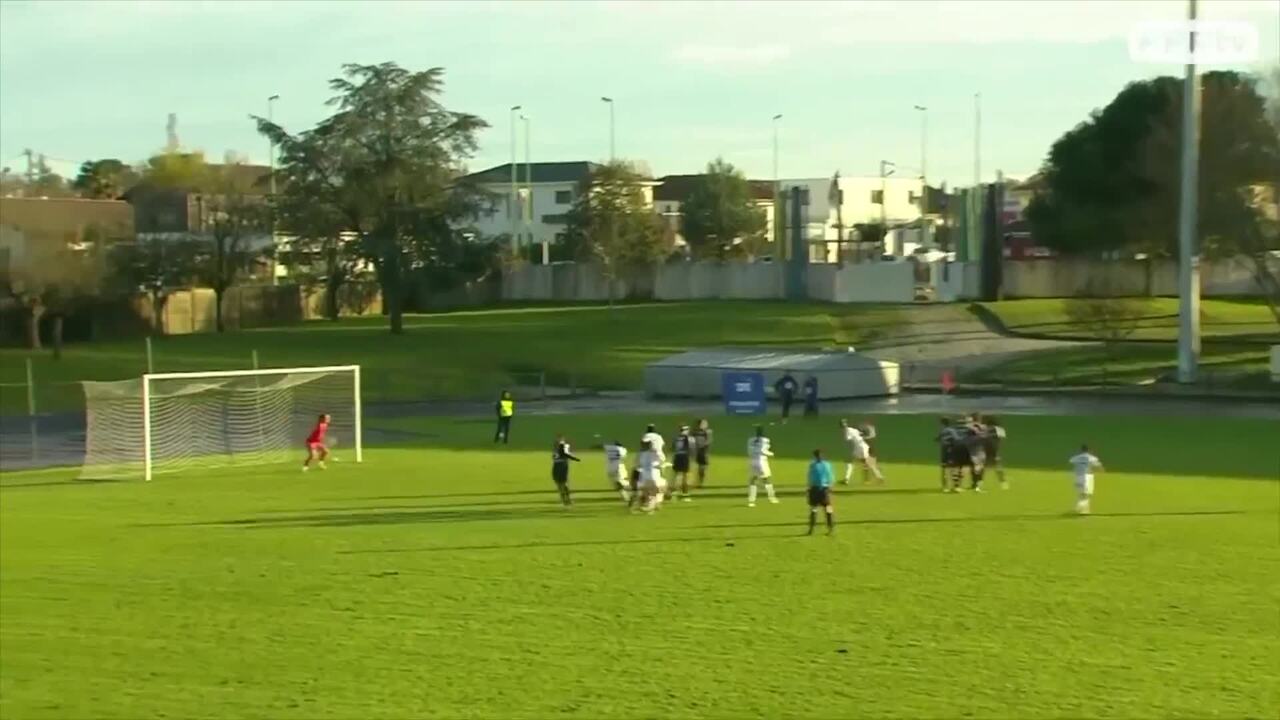 J11 Top buts