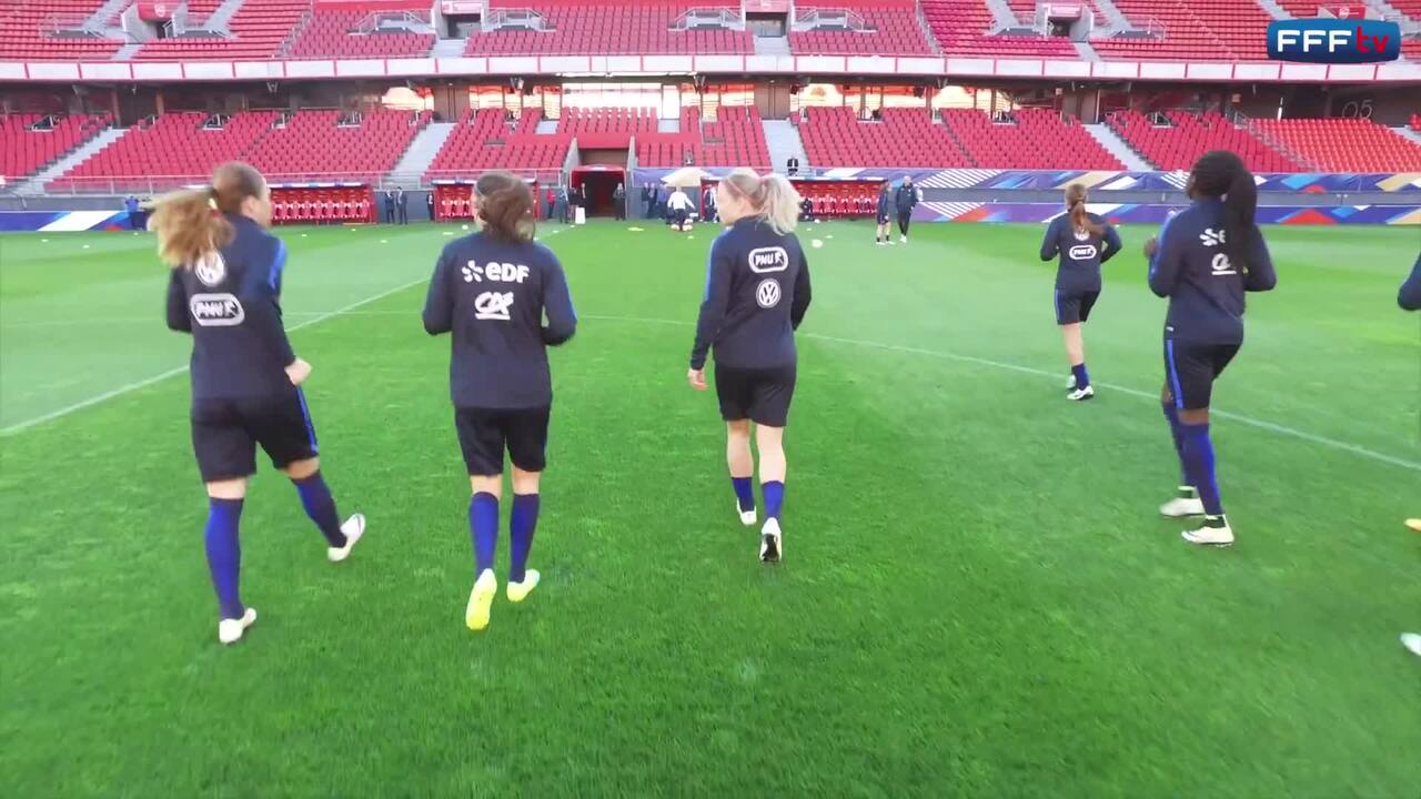 France-Ukraine Féminine 2 minutes dans les pas des Bleues