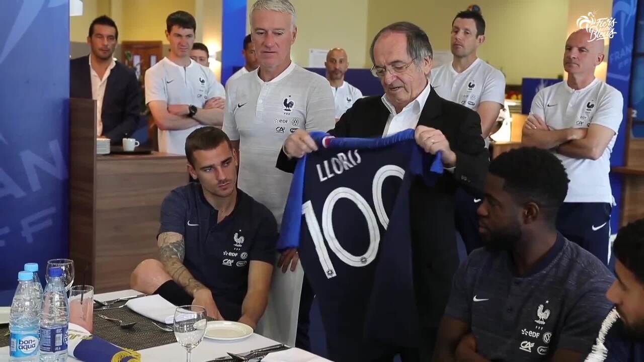 Noël Le Graët félicite Hugo Lloris