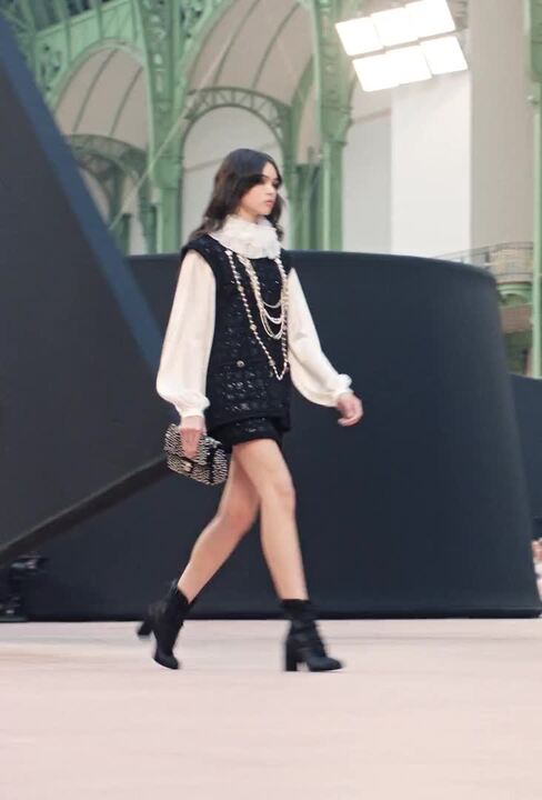 Fall-Winter 2025/26 - ルック 12 - ファッション | CHANEL シャネル