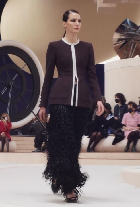 Spring-summer 2022 Haute Couture Show - Look 4 — Fashion | CHANEL