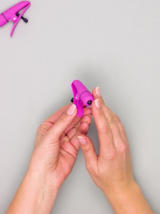 Nipplettes Vibrating Nipple Clamps