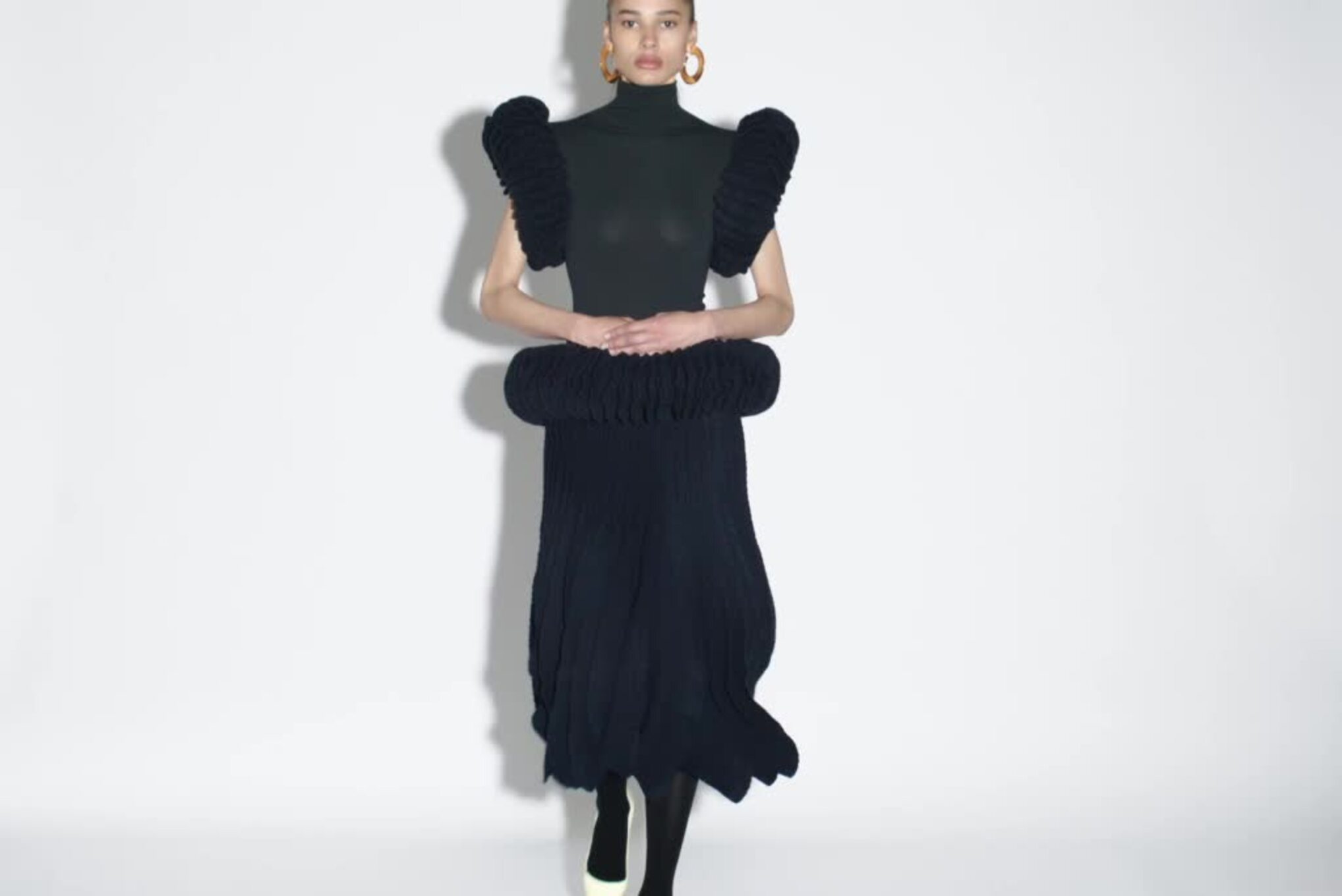 ALAÏA Designer Shirts, T-shirts and Tops for Women | ALAÏA US