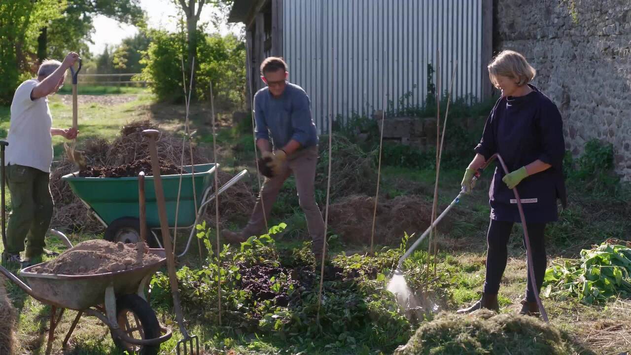 How to make a compost cake