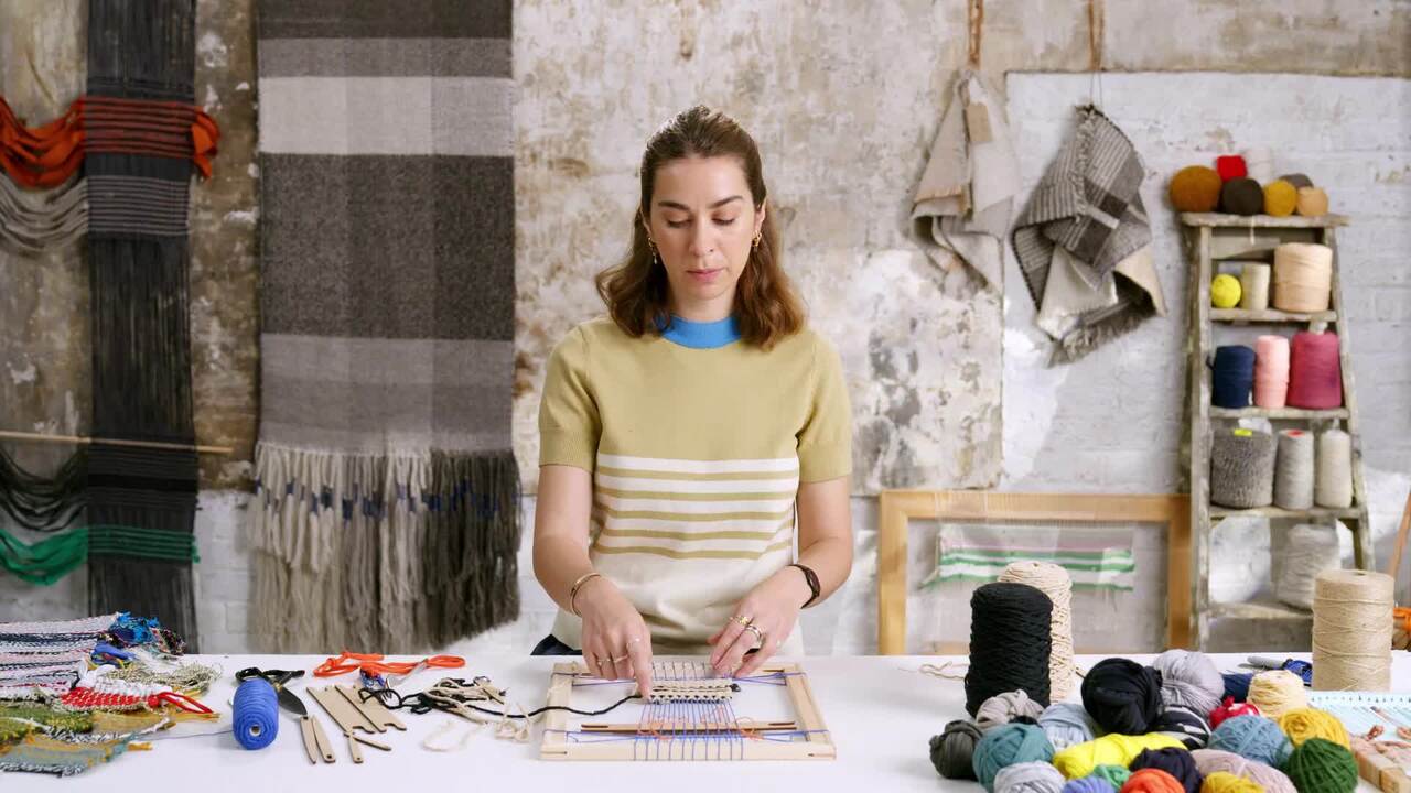 How to weave vertical stripes