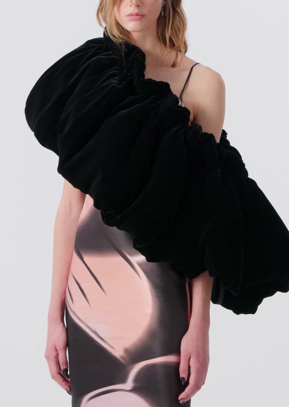 Silk mid-length dress Giorgio Armani Beige size 42 IT in Silk - 31806210