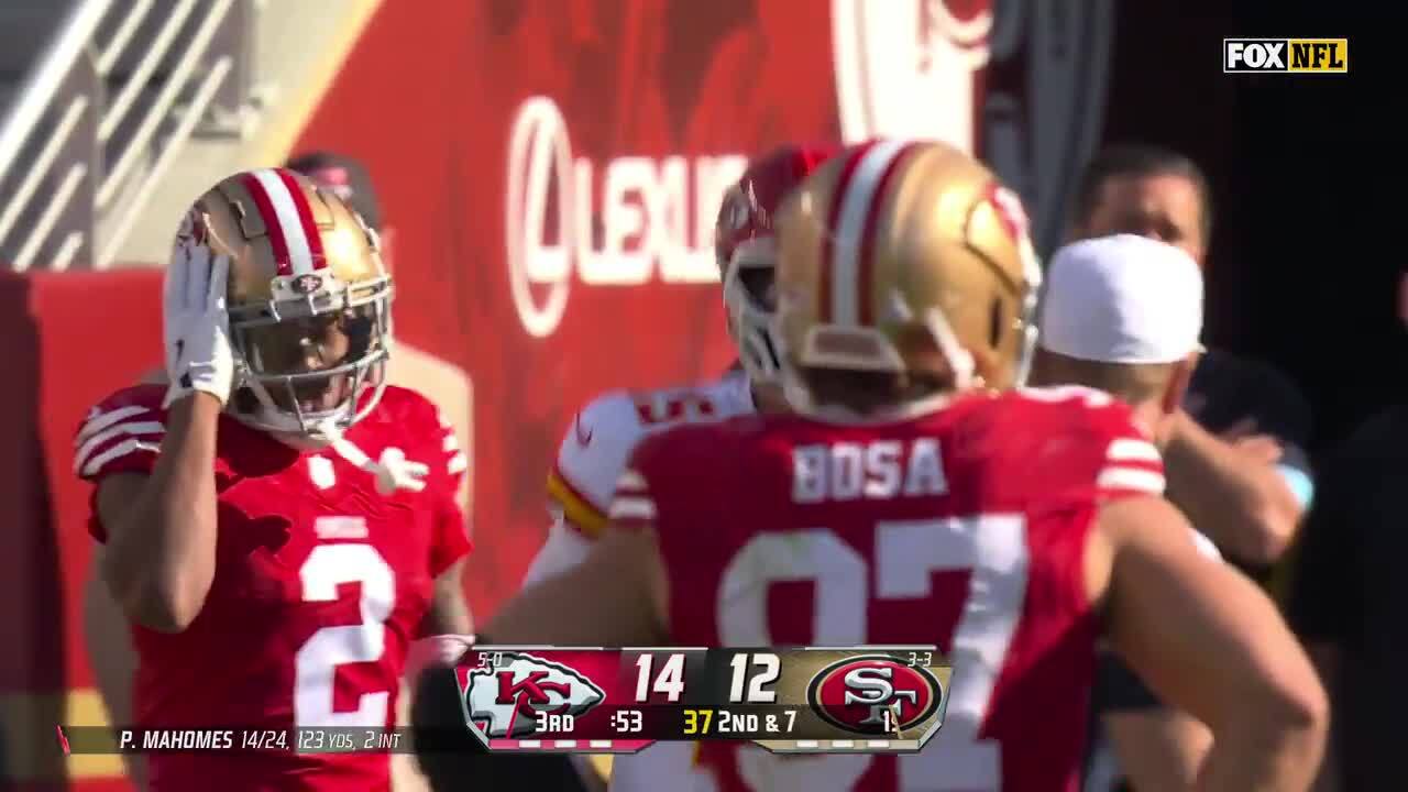 Can't-Miss Play: 33-yard Mahomes sprint! QB burns 49ers with sideline-tightrope