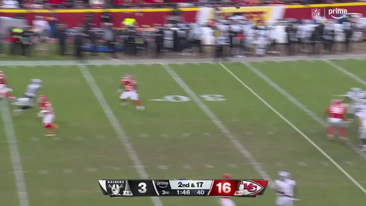 Can't-Miss Play: 34-yard TD launch! O'Connell's scoring loft to Bowers cuts KC's