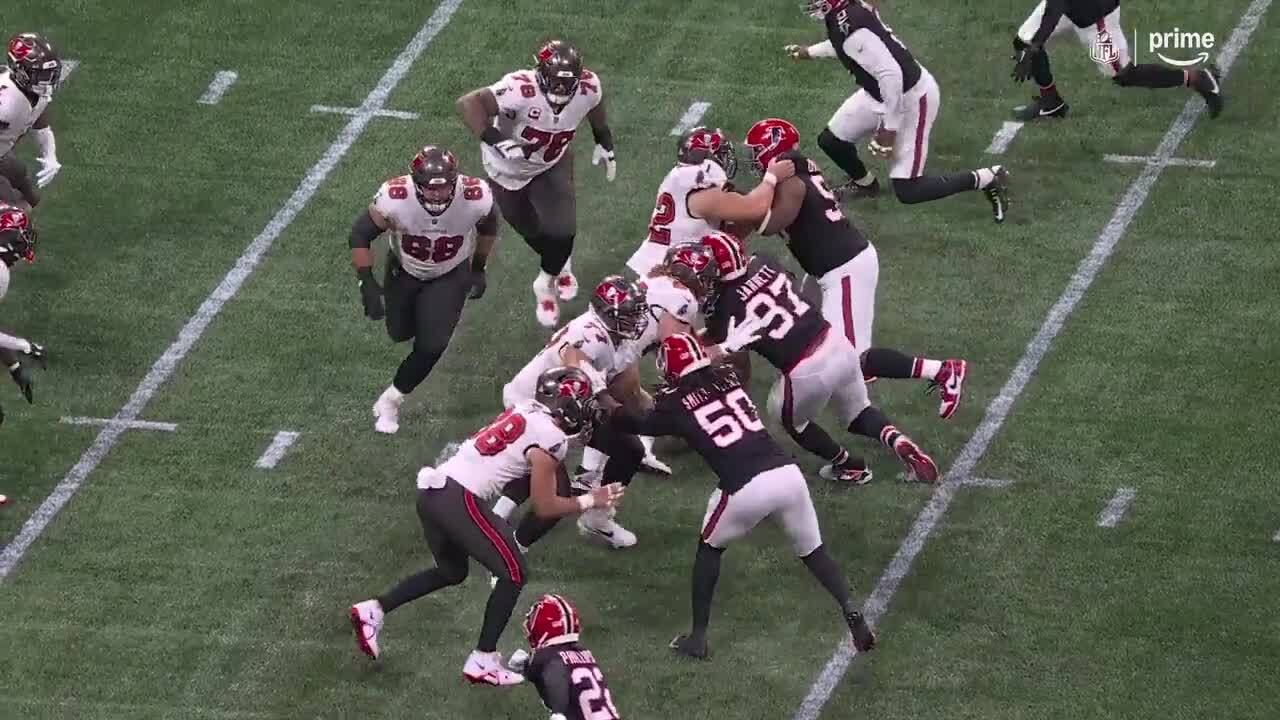 Can't-Miss Play: 56-yard rush! Rachaad White's burst vs. ATL is longest of his c