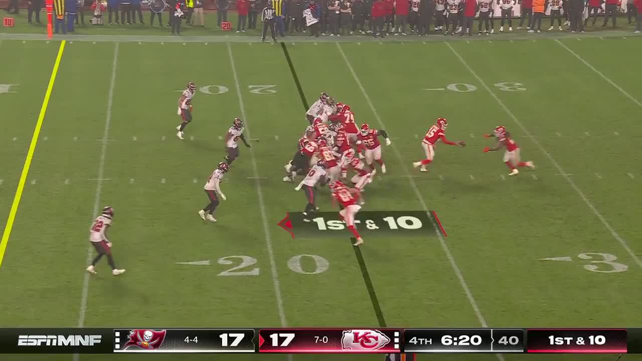 Kareem Hunt's best plays in 106-yard game Week 9