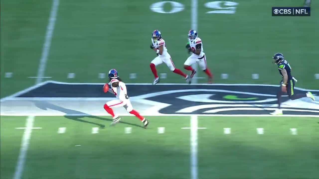 Can't-Miss Play: Blocked FG turned TD for the win! Ford-Wheaton races to glory a