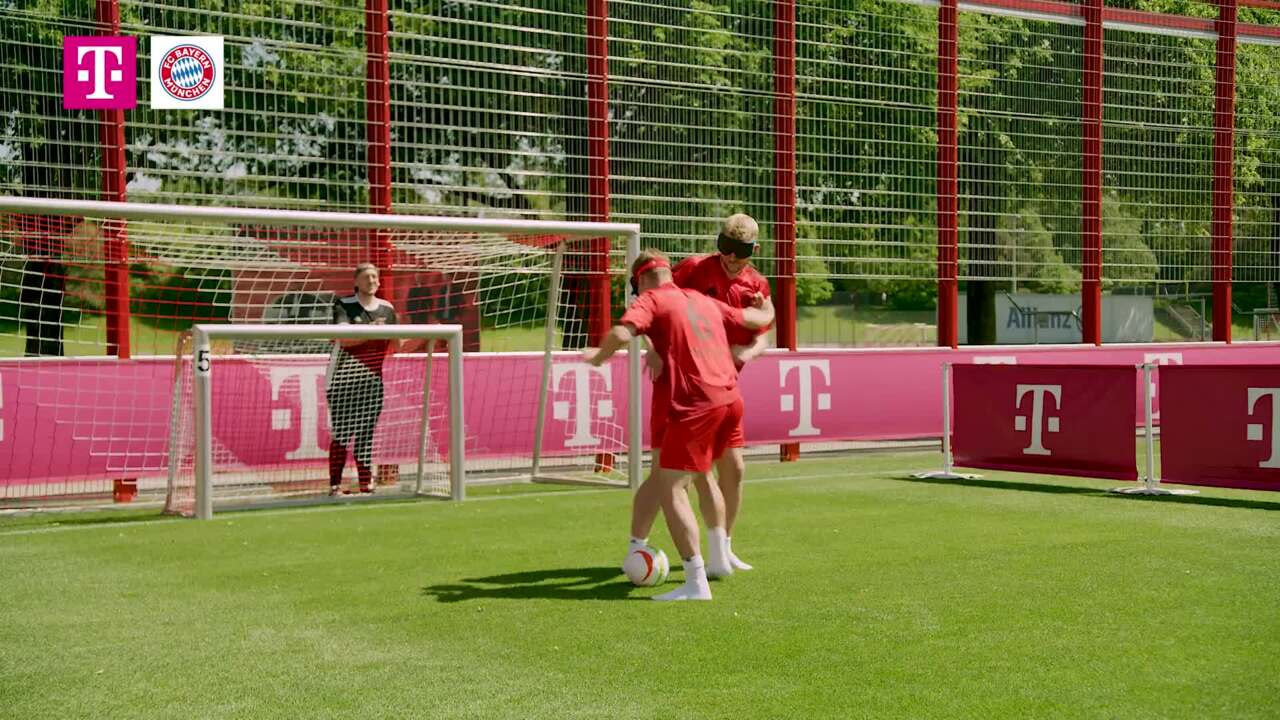 "Weiß nicht, wo der Ball ist": Bayern-Stars mit besonderer Trainingseinheit