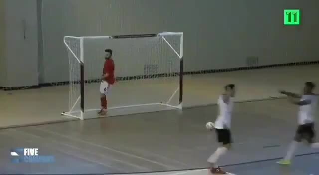 Peléh, alvo do Sporting, marca bom golo pelo Fundão