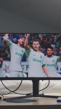 Sporting partilha um dia com Bernardo e Tomás Paçó