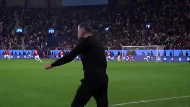 Reação de Sérgio Conceição, apontado ao Sporting, ao...