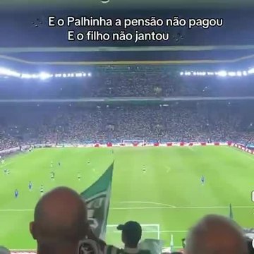 Adeptos do Sporting criam cântico a gozar com João Palhinha