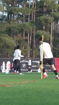 Veja as imagens do primeiro treino de João Félix no AC Milan