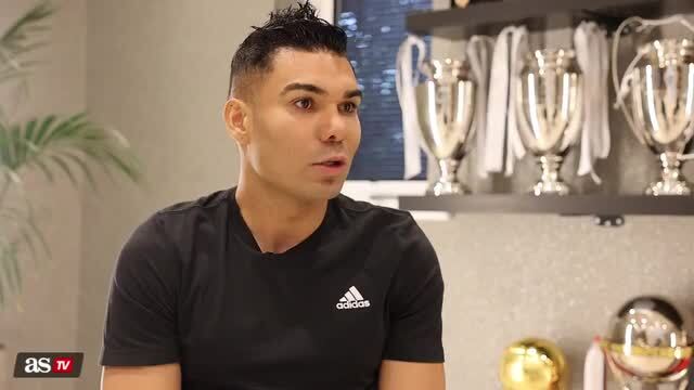 Casemiro fala sobre grande rival de Cristiano Ronaldo