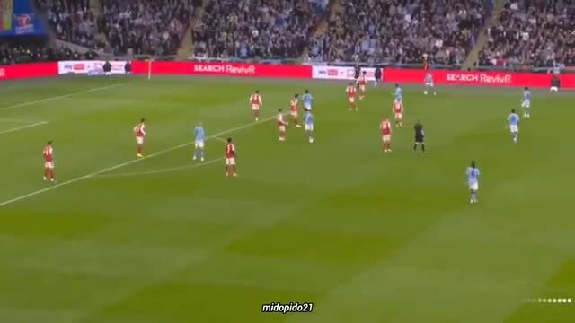 Melhores momentos de Bernardo Silva, alvo do Benfica, frente ao Arsenal