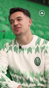 Pote entoa o seu próprio cântico no Sporting