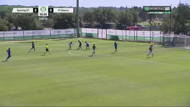 Golaço de Victor Bastaniele, jóia do Sporting