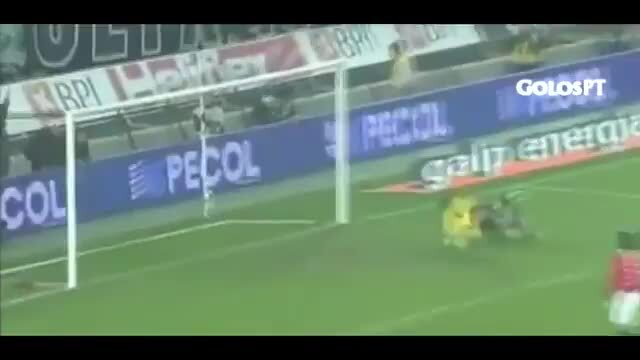 Em dia de aniversário, recorde todos os golos de Liedson na temporada 2004/05