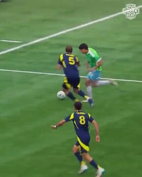 Momentos de Obed Vargas, alvo do Sporting