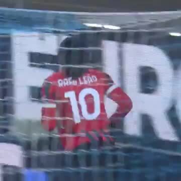 Rafael Leão, ex Sporting, decisivo no Como - Milan