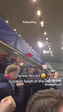 Darwin Núñez falha penálti e ex Benfica recebe 'silêncio' de Salah em troca