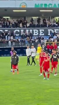Anatoliy Trubin manda calar adeptos do Benfica