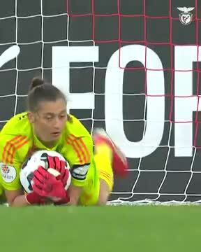 Confira o resumo da vitória das Inspiradoras do Benfica sobre o Sporting