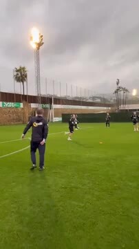 Schjelderup brilha longe do Benfica