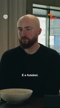 Diego Moreira recorda saída do Benfica com garantia à mistura
