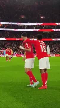 De arco e flecha na mão, Amdouni marca no Benfica - Estoril