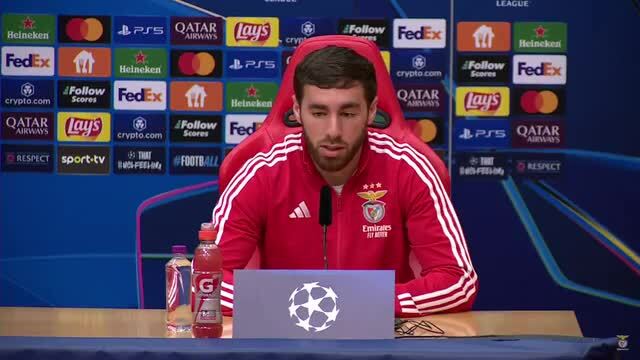Orkun Kokçu comenta papel no Benfica