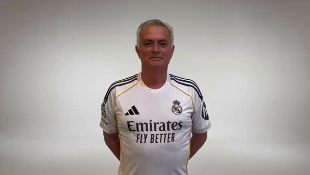 José Mourinho, ainda técnico do Benfica, apresentado no Real Madrid através de IA