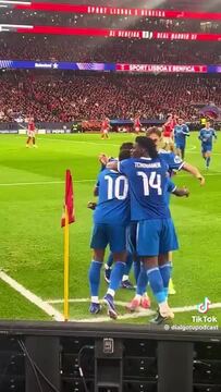 Vinícius Jr. provoca adeptos do Benfica