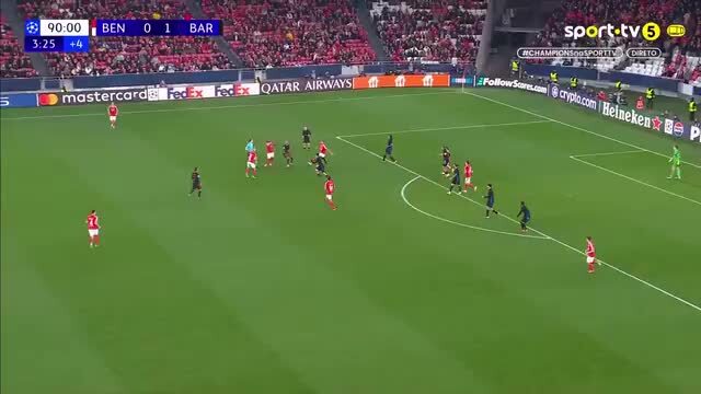 Renato Sanches esteve muito perto do empate no Benfica - Barcelona