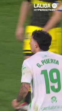 Grande golo de Gustavo Puerta, médio apontado ao Benfica