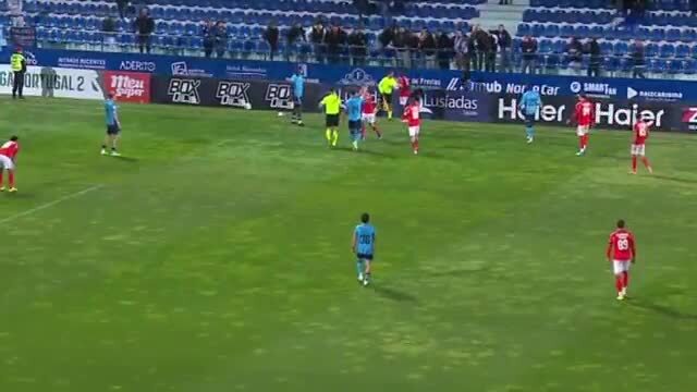 Daniel Banjaqui insultado no Vizela - Benfica B