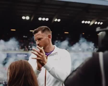 Jan Vertonghen, ex Benfica, despede-se dos relvados