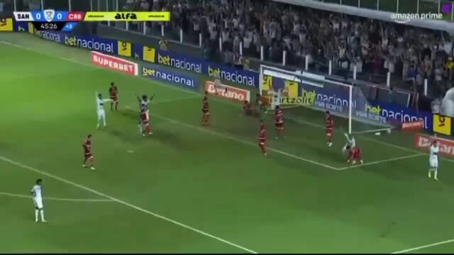 Após deixar o Benfica, Rollheiser já sorri no Santos