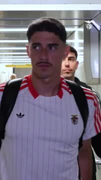 Plantel do Benfica chega aos Estados Unidos para disputar Mundial de Clubes