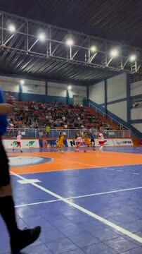 Oficial: Lívia Andrade reforça a equipa de futsal do Benfica