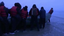 Mueren 27 inmigrantes al naufragar una embarcación en el canal de la Mancha