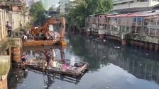 El alcalde de Manila ordenó intensificar labores de limpieza por emergencia sanitaria