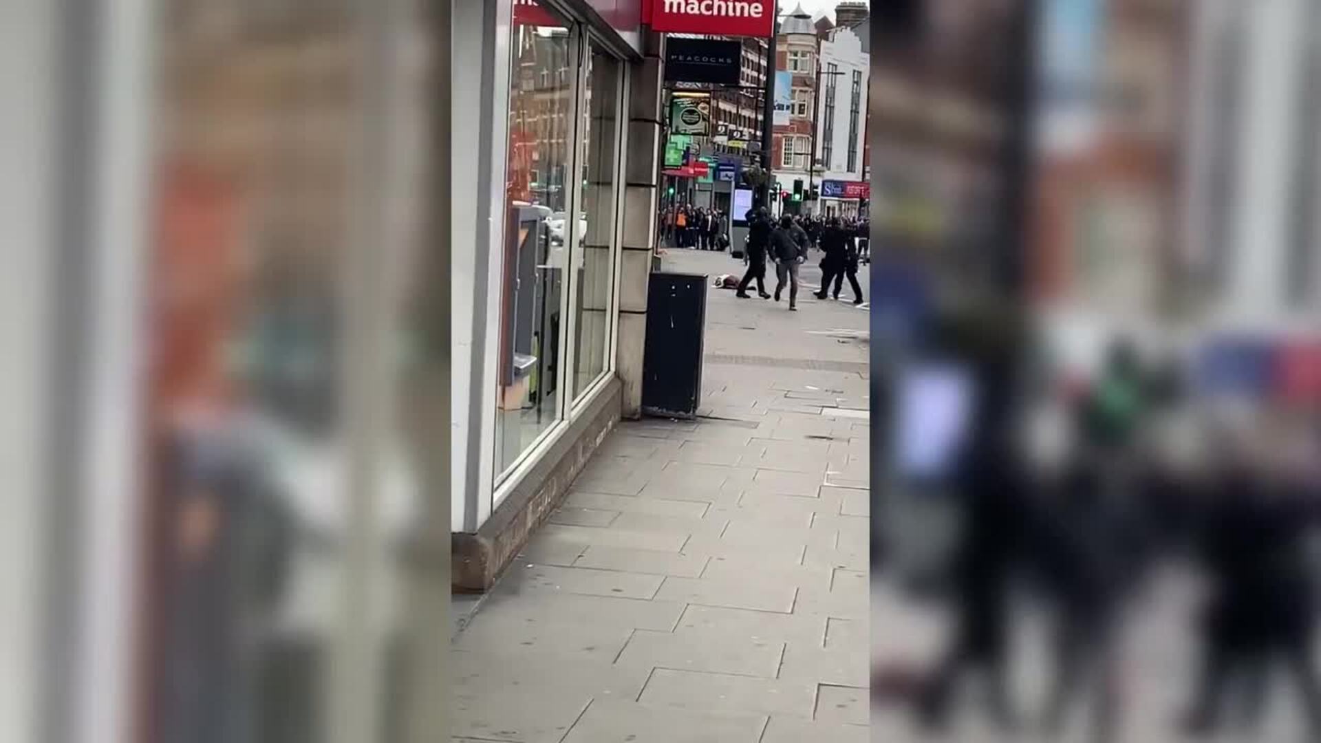 Dos heridos en Londres por un apuñalamiento en un &quot;ataque terrorista&quot;