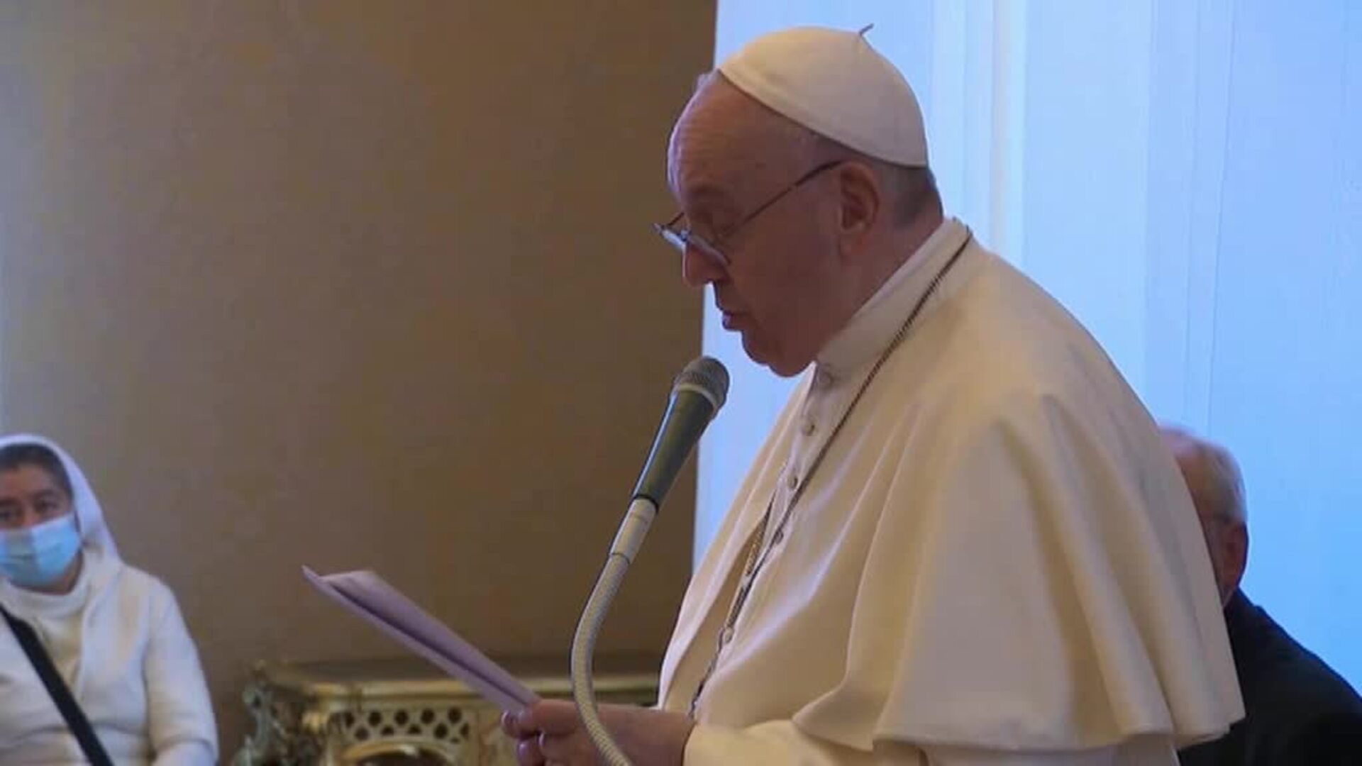 El papa da las gracias a los periodistas por destapar los abusos sexuales en el clero